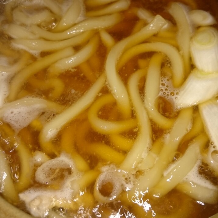 手作りつゆの鍋焼きうどん